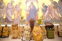 12-В праздник святителя Николая Чудотворца архипастыри Казахстанского и Среднеазиатского Митрополичьих округов совершили Литургию в кафедральном соборе Ташкента