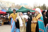 41-В праздник святителя Николая Чудотворца архипастыри Казахстанского и Среднеазиатского Митрополичьих округов совершили Литургию в кафедральном соборе Ташкента
