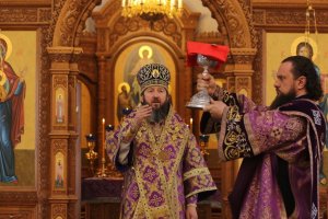 Божественная Литургия в день памяти Феодора Тирона