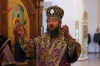 20-Божественная Литургия в день памяти Феодора Тирона