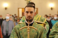 25-«Приидите, людие, Триипостасному Божеству поклонимся, Сыну во Отце, со Святым Духом...». День Святой Троицы в Усть-Каменогорске.