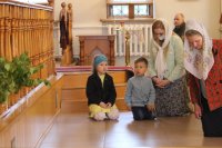 68-«Приидите, людие, Триипостасному Божеству поклонимся, Сыну во Отце, со Святым Духом...». День Святой Троицы в Усть-Каменогорске.