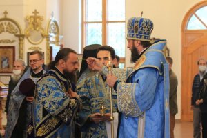 В канун Рождества Пресвятой Богородицы в Андреевском кафедральном соборе было совершено праздничное богослужение 