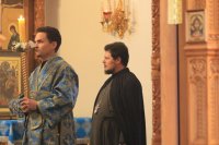 4-В канун Рождества Пресвятой Богородицы в Андреевском кафедральном соборе было совершено праздничное богослужение 