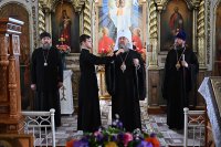 9-Митрополит Александр совершил пасхальный молебен в Воскресенском соборе Семипалатинска