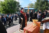 9-На Воскресенском соборе в Семипалатинске открыта мемориальная доска в честь 200-летия со дня рождения Ф.М. Достоевского 