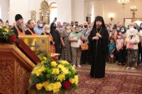 3-В Андреевский кафедральный собор доставлены мощи святителя Николая, архиепископа Мир Ликийских чудотворца