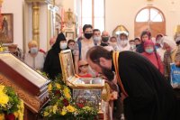 5-В Андреевский кафедральный собор доставлены мощи святителя Николая, архиепископа Мир Ликийских чудотворца