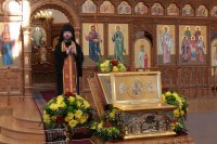 6-В Андреевский кафедральный собор доставлены мощи святителя Николая, архиепископа Мир Ликийских чудотворца