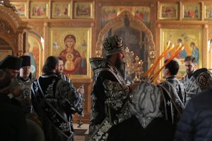 Литургия Преждеосвященных Даров в Троицком храме Усть-Каменогорска