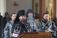 10-Литургия Преждеосвященных Даров в Троицком храме Усть-Каменогорска