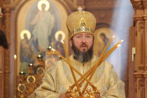Божественная Литургия в Неделю 5-ю по Пятидесятнице