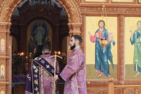 7-В Андреевском кафедральном соборе совершен  чин воздвижения Креста Господня