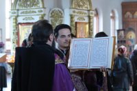16-В Андреевском кафедральном соборе совершен  чин воздвижения Креста Господня