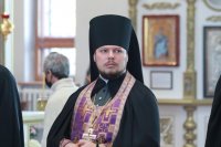 18-В Андреевском кафедральном соборе совершен  чин воздвижения Креста Господня