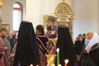 4-Праздник Всемирного Воздвижения Честнаго и Животворящего Креста Господня. Божественная Литургия в Андреевском кафедральном соборе.