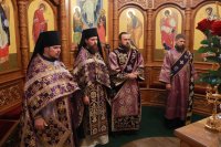 8-Праздник Всемирного Воздвижения Честнаго и Животворящего Креста Господня. Божественная Литургия в Андреевском кафедральном соборе.