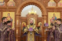 19-Праздник Всемирного Воздвижения Честнаго и Животворящего Креста Господня. Божественная Литургия в Андреевском кафедральном соборе.