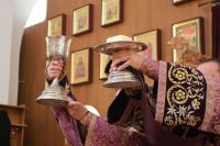 24-Праздник Всемирного Воздвижения Честнаго и Животворящего Креста Господня. Божественная Литургия в Андреевском кафедральном соборе.