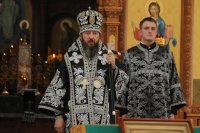 28-Епископ Амфилохий совершил заключительную Литургию Преждеосвященных Даров 