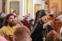 54-Божественная Литургия в кафедральном соборе в Неделю 23-ю по Пятидесятнице