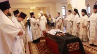 5-Божественная Литургия в Андреевском кафедральном соборе