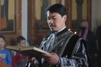 23-Епископ Амфилохий совершил Литургию Преждеосвященных Даров в Троицком  храме Усть-Каменогорска 