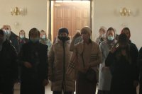 27-Епископ Амфилохий совершил Литургию Преждеосвященных Даров в Троицком  храме Усть-Каменогорска 