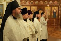 10-В Андреевском кафедральном соборе совершили молебное пение в канун Нового года