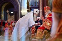 10-Епископ Амфилохий сослужил Святейшему Патриарху Кириллу за Литургией в храме Христа Спасителя в Москве и принял участие в хиротонии архимандрита Игнатия (Сидоренко) во епископа Актюбинского и Кызылординского