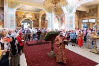 10-Отдание праздника Святой Пасхи. Архиепископ Усть-Каменогорский и Семипалатинский Амфилохий сослужил митрополиту Александру за Литургией в Никольском соборе Южной столицы.