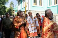 22-Отдание праздника Святой Пасхи. Архиепископ Усть-Каменогорский и Семипалатинский Амфилохий сослужил митрополиту Александру за Литургией в Никольском соборе Южной столицы.