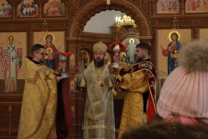 Архиерейское богослужение в Неделю святых отец