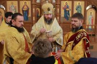 56-Архиерейское богослужение в Неделю святых отец