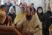60-Архиерейское богослужение в Неделю святых отец