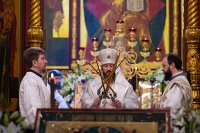 10-В праздник Вознесения Господня управляющий Усть-Каменогорской и Семипалатинской епархией сослужил Главе Митрополичьего округа за Литургией в Вознесенском соборе Южной столицы