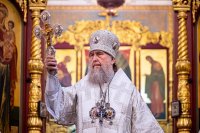 25-В праздник Вознесения Господня управляющий Усть-Каменогорской и Семипалатинской епархией сослужил Главе Митрополичьего округа за Литургией в Вознесенском соборе Южной столицы