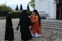3-В день памяти пророка Божия Илии архиепископ Амфилохий совершил Божественную Литургию в Троицком храме города Усть-Каменогорска