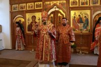 5-В день памяти пророка Божия Илии архиепископ Амфилохий совершил Божественную Литургию в Троицком храме города Усть-Каменогорска