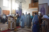 1-В день празднования Казанского образа Пресвятой Богородицы архиепископ Амфилохий посетил православных христиан посёлка Усть-Таловка