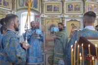 15-В день празднования Казанского образа Пресвятой Богородицы архиепископ Амфилохий посетил православных христиан посёлка Усть-Таловка