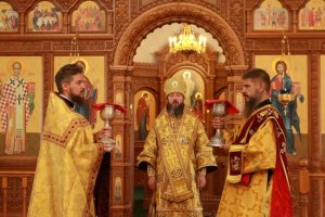 Архиепископ Амфилохий совершил Божественную Литургию в Андреевском кафедральном соборе