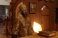 14-Архиепископ Амфилохий совершил Божественную Литургию в Андреевском кафедральном соборе