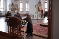 1-Накануне праздника Введения во храм Пресвятой Богородицы Управляющий Усть-Каменогорской и Семипалатинской епархией совершил всенощное бдение в Андреевском кафедральном соборе