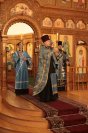 7-Накануне праздника Введения во храм Пресвятой Богородицы Управляющий Усть-Каменогорской и Семипалатинской епархией совершил всенощное бдение в Андреевском кафедральном соборе