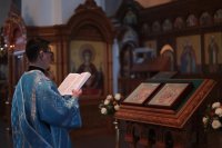 11-Накануне праздника Введения во храм Пресвятой Богородицы Управляющий Усть-Каменогорской и Семипалатинской епархией совершил всенощное бдение в Андреевском кафедральном соборе