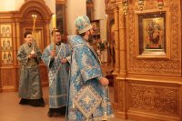 24-Накануне праздника Введения во храм Пресвятой Богородицы Управляющий Усть-Каменогорской и Семипалатинской епархией совершил всенощное бдение в Андреевском кафедральном соборе