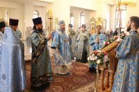 11-Вечернее богослужение в кафедральном соборе в канун праздника Благовещения Пресвятой Богородицы