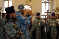 16-Вечернее богослужение в кафедральном соборе в канун праздника Благовещения Пресвятой Богородицы