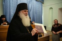 22-Управляющий Усть-Каменогорской и Семипалатинской епархией принял участие в выпускном акте Томской духовной семинарии